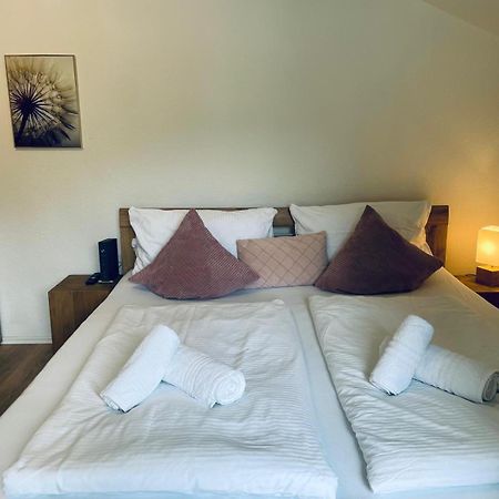 Kleines Nest Mit Bergblick Apartment Unterwossen Bagian luar foto