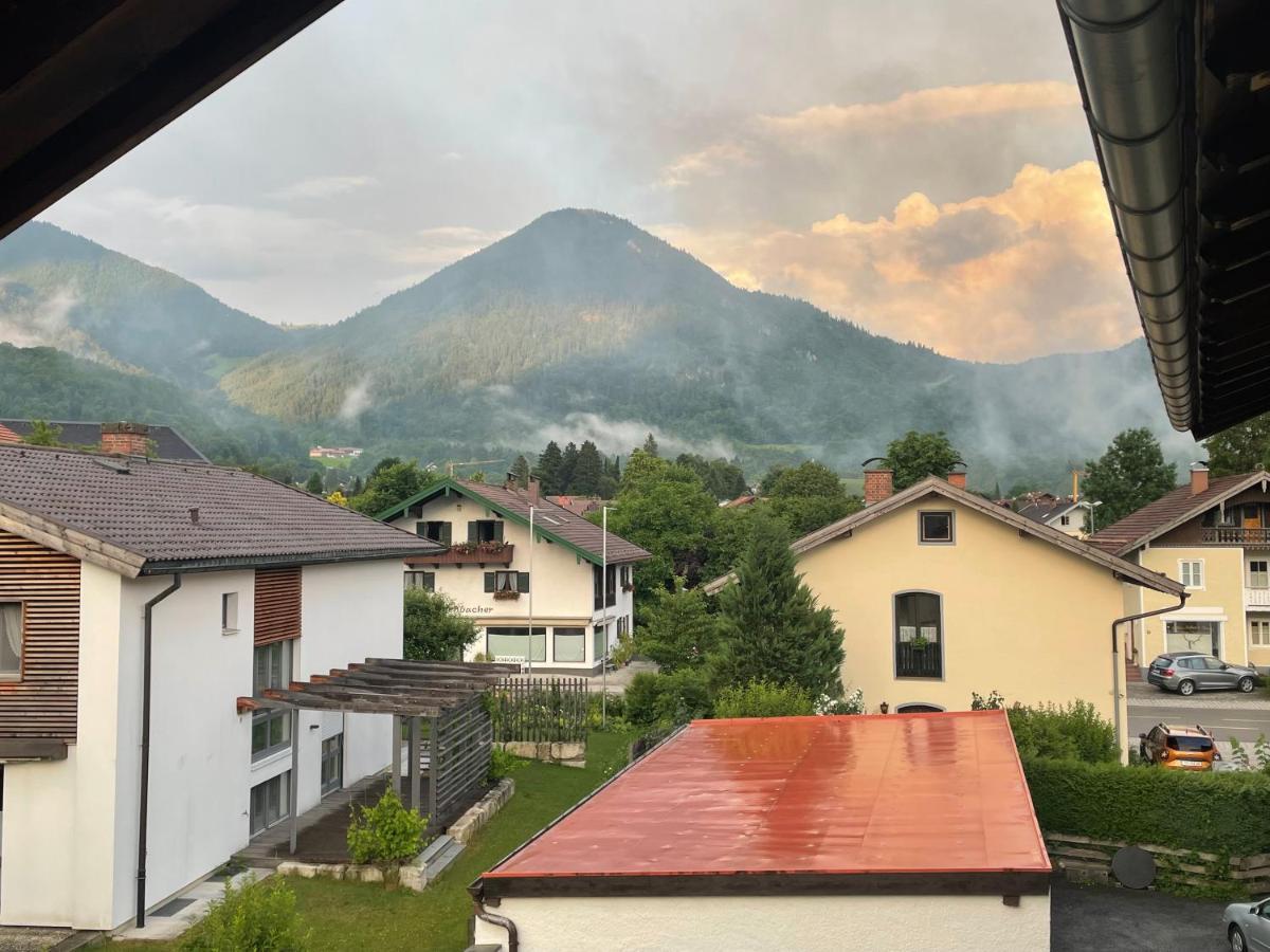 Kleines Nest Mit Bergblick Apartment Unterwossen Bagian luar foto